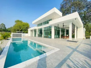 À vendre 3 chambres villa à Bang Lamung, Chonburi