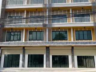 For sale 4 bedrooms retail Space in Bang Lamung, Chonburi