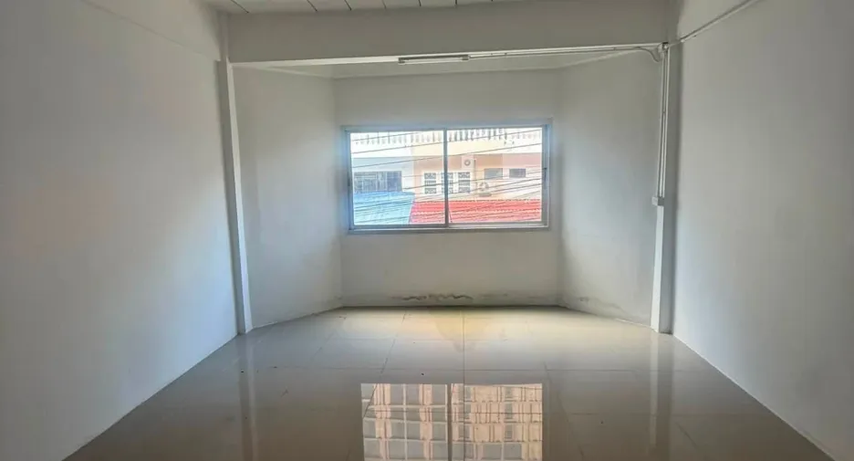 For sale 4 ベッドルーム retail Space in Bang Lamung, Chonburi