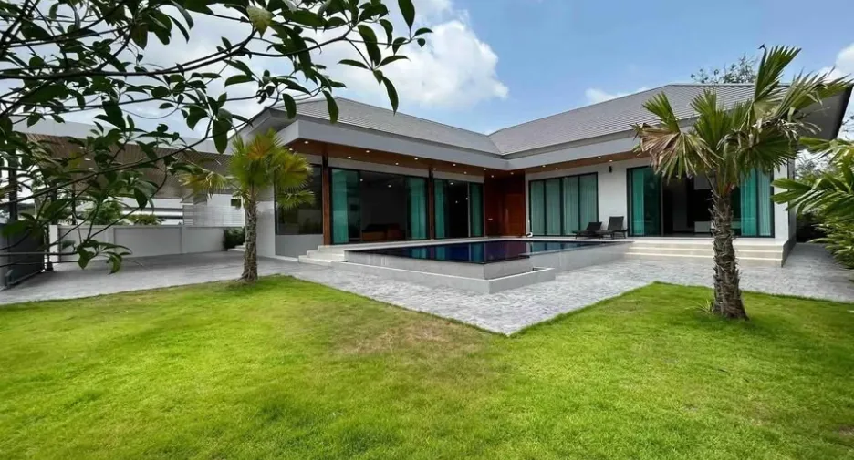 À louer 5 chambres villa à Bang Lamung, Chonburi