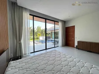À louer 5 chambres villa à Bang Lamung, Chonburi