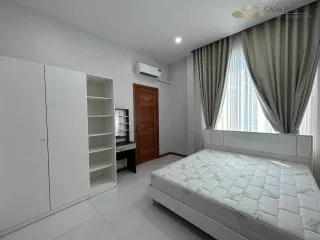 À louer 5 chambres villa à Bang Lamung, Chonburi