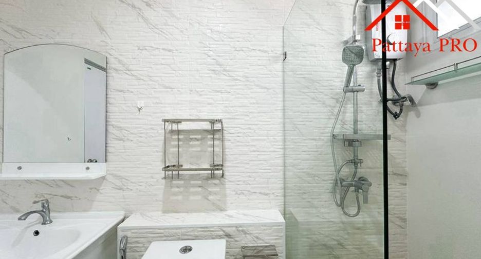 Haus zur Miete mit 3 Zimmer in Bang Lamung, Chonburi