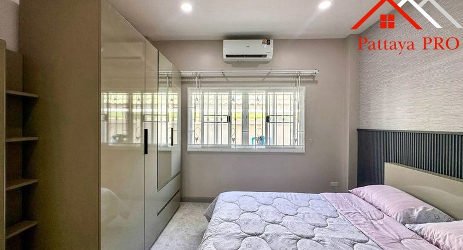 Haus zur Miete mit 3 Zimmer in Bang Lamung, Chonburi
