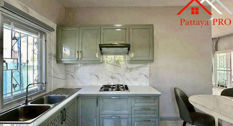 Haus zur Miete mit 3 Zimmer in Bang Lamung, Chonburi