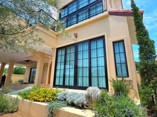 Villa en venta de 5 habitaciones en Bang Lamung, Chonburi