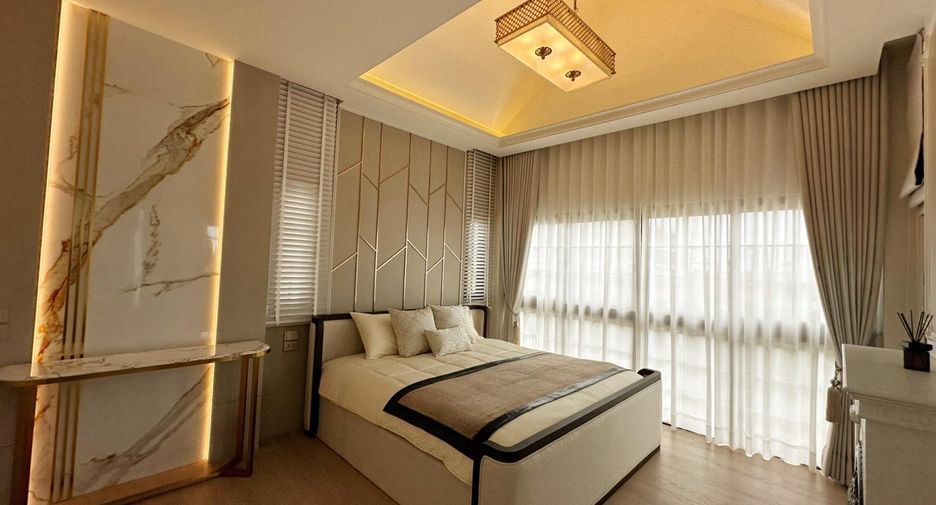 For sale 5 bedrooms villa in Bang Lamung, Chonburi