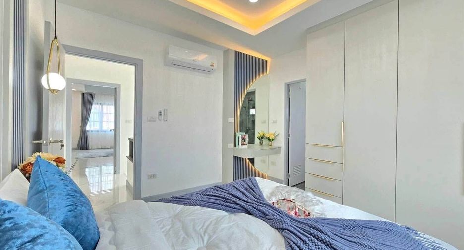 For sale 4 bedrooms villa in Bang Lamung, Chonburi