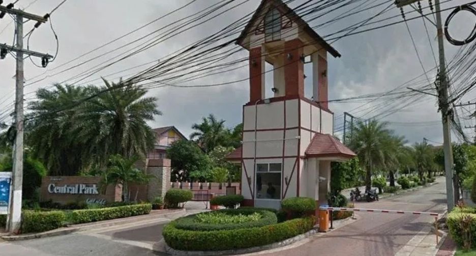 For sale 4 bedrooms villa in Bang Lamung, Chonburi