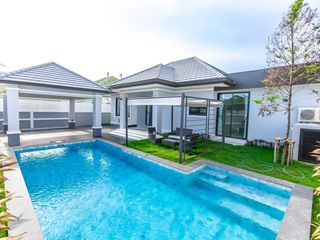 For sale 3 bedrooms villa in Bang Lamung, Chonburi