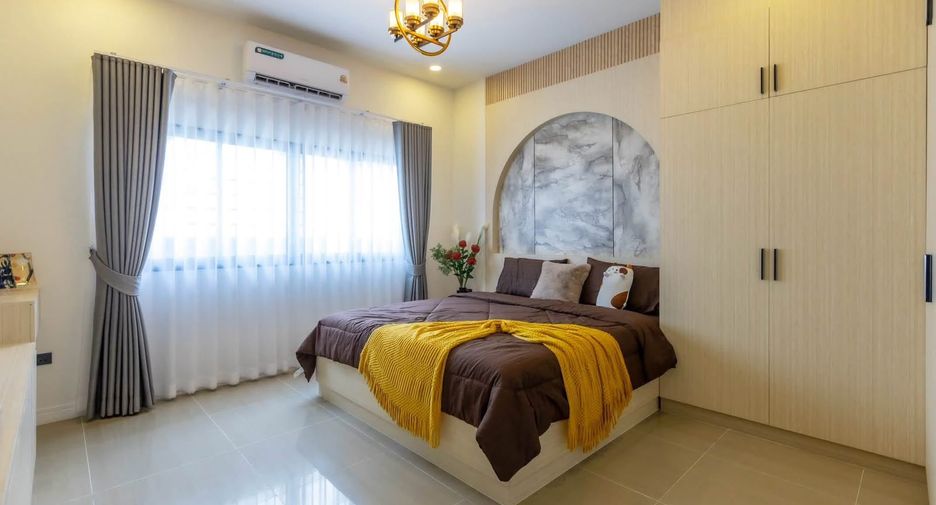 For sale 3 bedrooms villa in Bang Lamung, Chonburi
