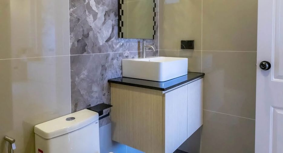 For sale 3 bedrooms villa in Bang Lamung, Chonburi