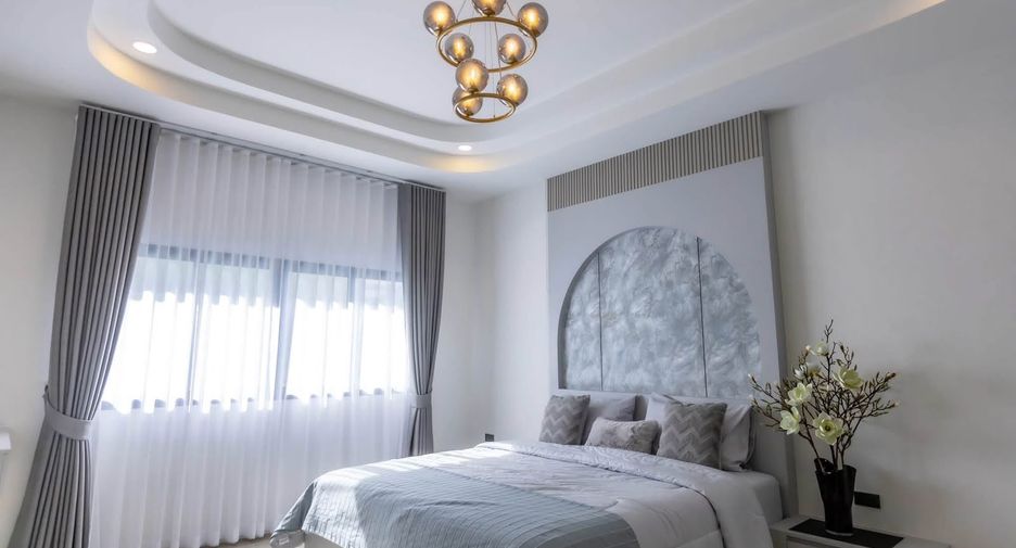 For sale 3 bedrooms villa in Bang Lamung, Chonburi