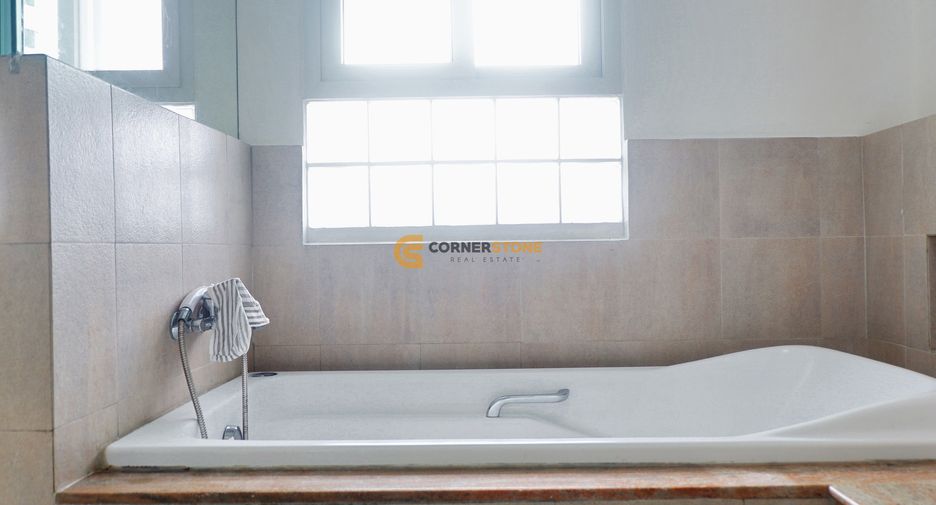 For rent 3 bedrooms house in Na Jomtien, Pattaya