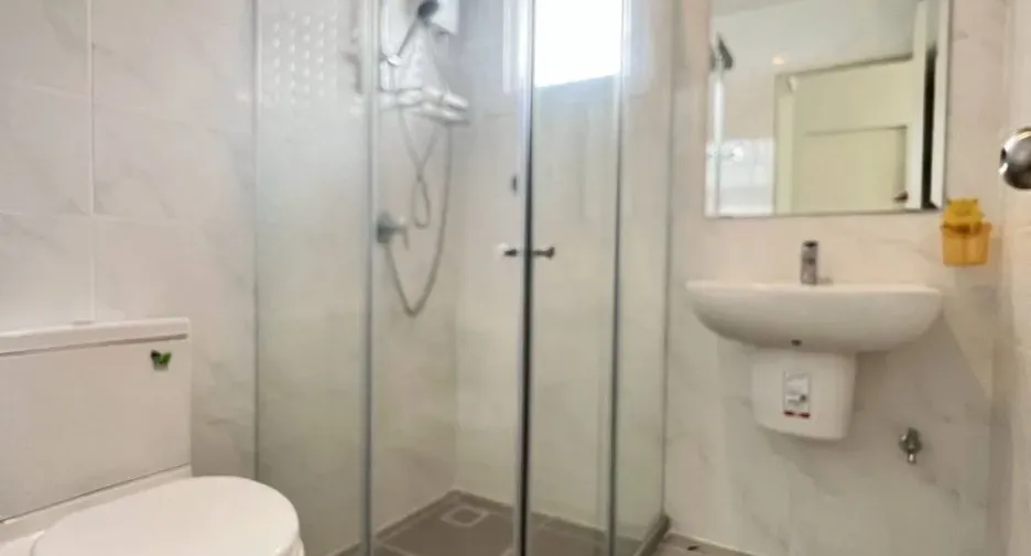 For rent 3 bedrooms house in Mueang Chiang Rai, Chiang Rai