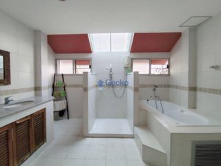 出售 4 卧室 独立屋 在 Bang Lamung, Chon Buri