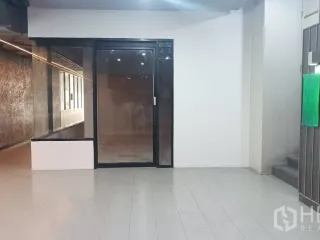出租 商业空间 在 Watthana, 曼谷