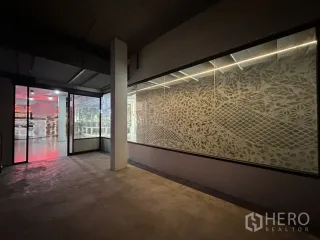 出租 商业空间 在 Watthana, 曼谷