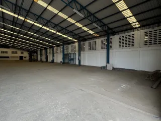 À louer entrepôt à Mueang Nakhon Pathom, Nakhon Pathom
