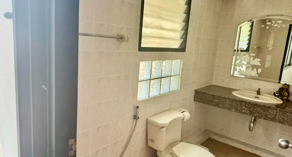 Büro zur Miete mit 8 Zimmer in Watthana, Bangkok
