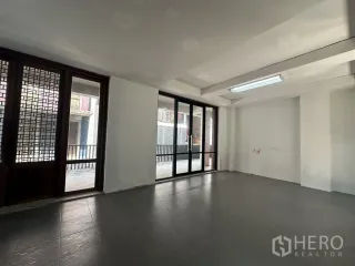 Аренда офис в Патхум Щан, Бангкок