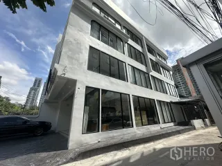 出租 商业空间 在 Watthana, 曼谷