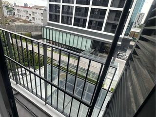 For rent 1 bed condo in Phaya Thai, Bangkok