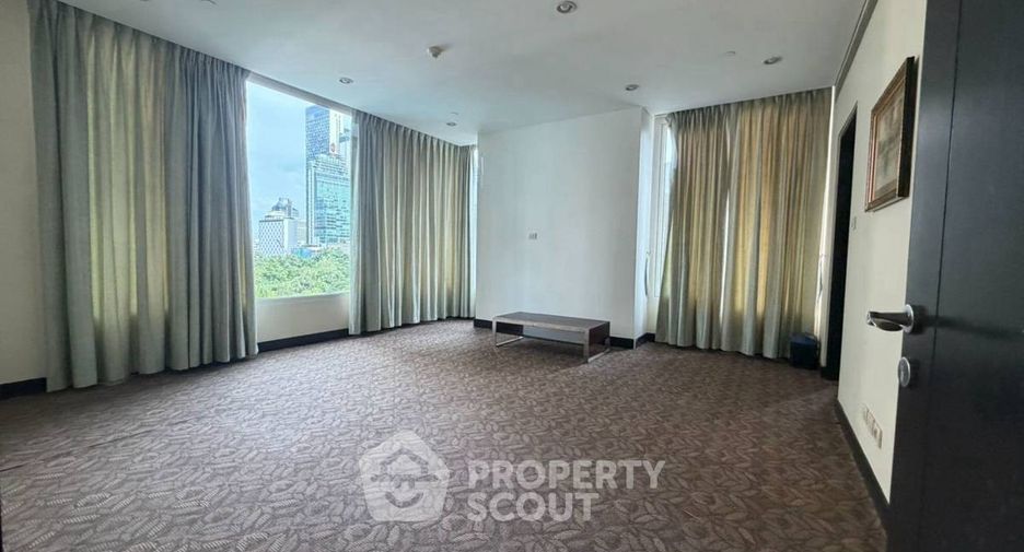 For sale 2 bedrooms condo in Pathum Wan, Bangkok