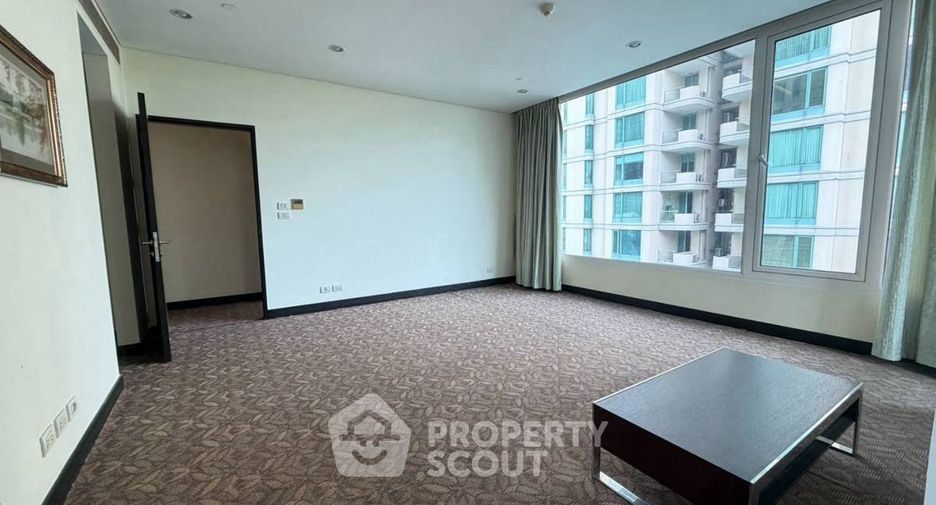 For sale 2 bedrooms condo in Pathum Wan, Bangkok