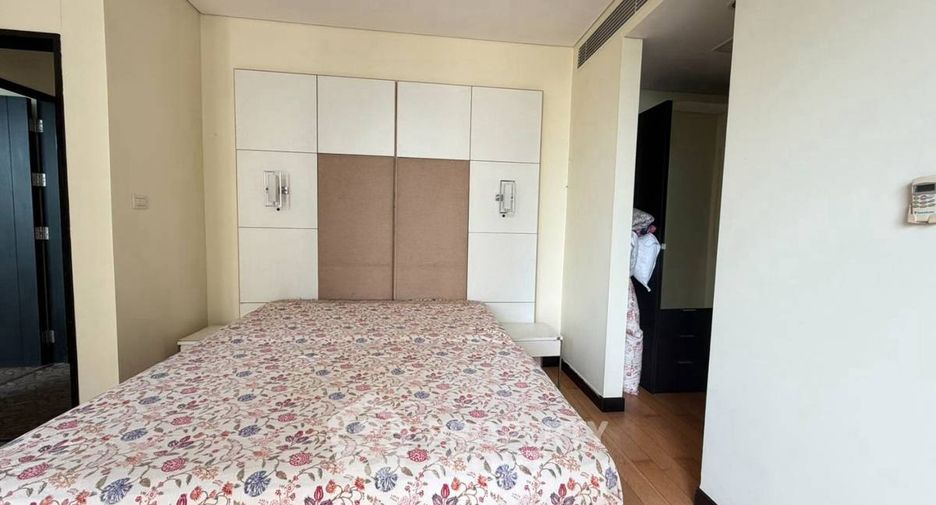 For sale 2 bedrooms condo in Pathum Wan, Bangkok