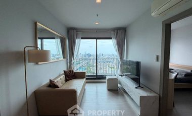 Condo en alquiler de 2 habitaciones en Huai Khwang, Bangkok