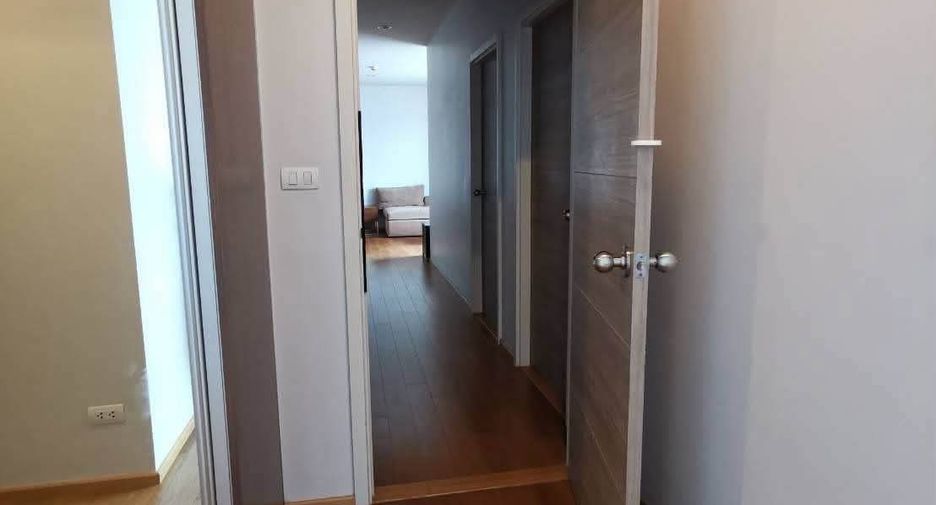 Condo en alquiler de 3 habitaciones en Khlong San, Bangkok