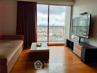 Condo en alquiler de 3 habitaciones en Khlong San, Bangkok