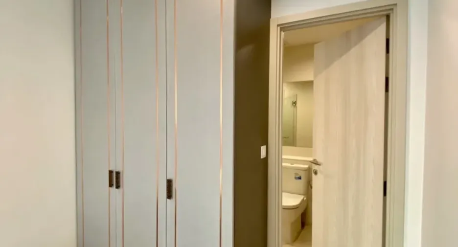 Wohnung zur Miete mit 2 Zimmer in Pathum Wan, Bangkok