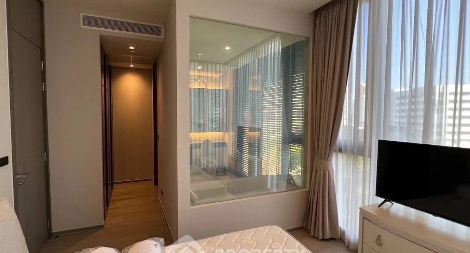 For rent 2 bedrooms condo in Khlong Toei, Bangkok