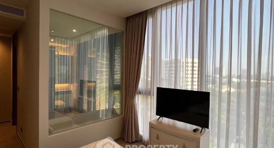 For rent 2 bedrooms condo in Khlong Toei, Bangkok