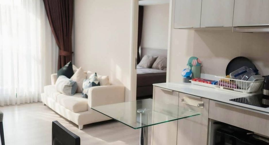 Wohnung zur Miete mit 2 Zimmer in Khlong Toei, Bangkok