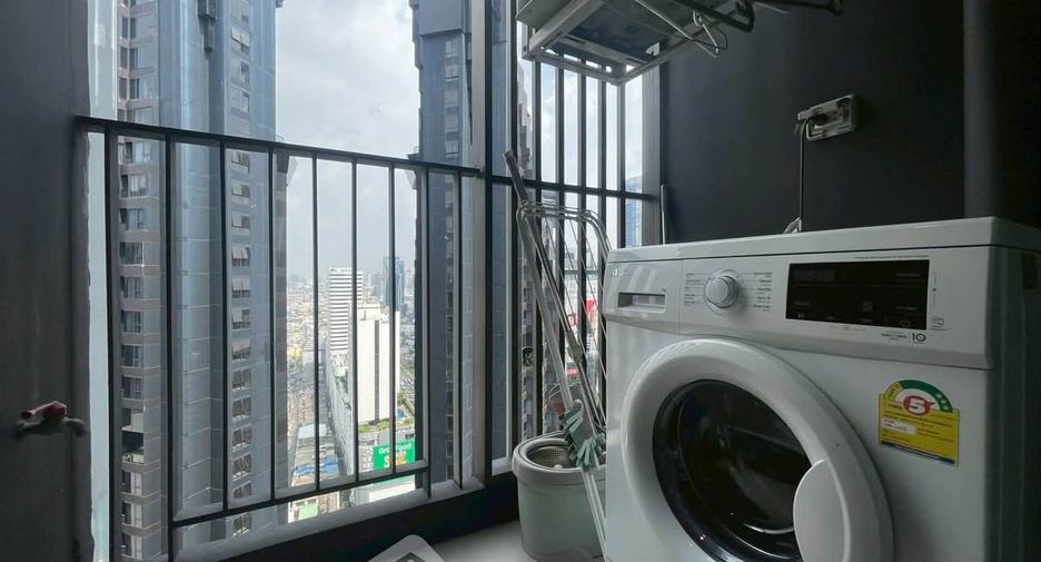 For rent 1 bed condo in Huai Khwang, Bangkok