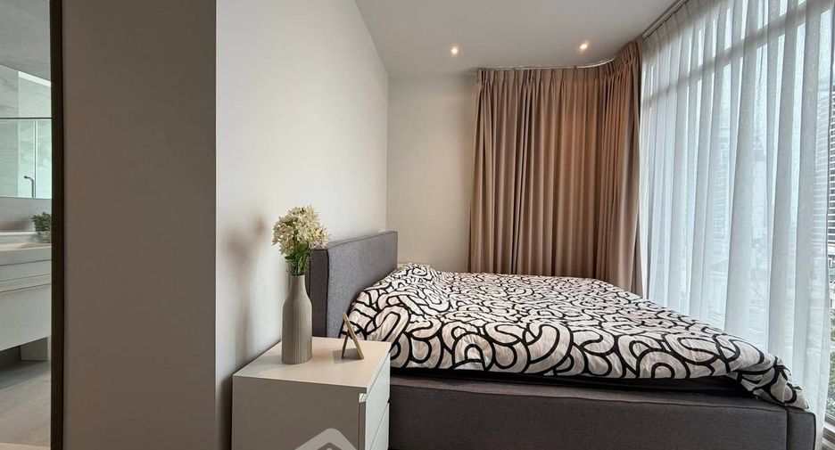 For rent 2 bedrooms condo in Watthana, Bangkok
