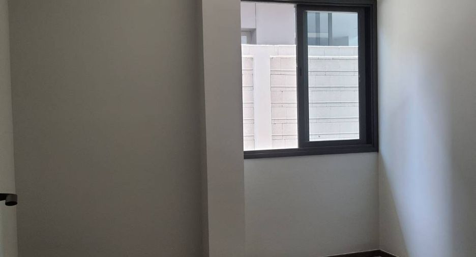 For rent and for sale 5 bedrooms house in Suan Luang, Bangkok