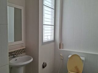 À louer et à vendre 4 chambres maison à Bang Lamung, Chonburi