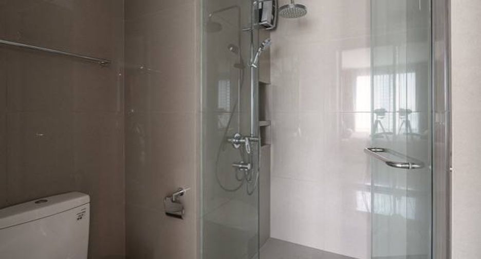 Condo en venta de 2 habitaciones en Khlong Toei, Bangkok