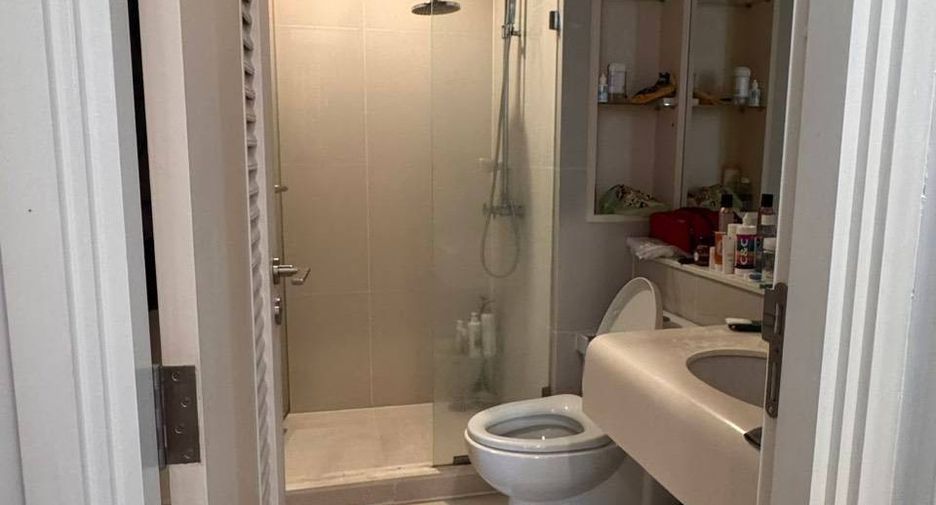 Продажа 1 кровать кондо в Сатхон, Бангкок