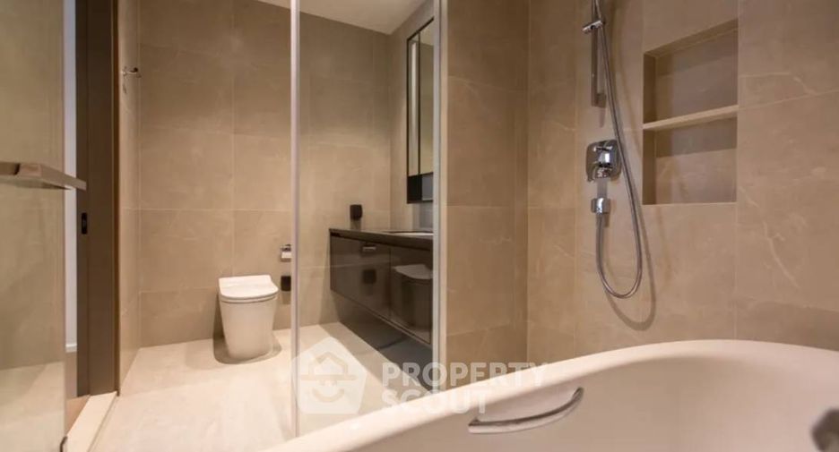 Продажа 2 спальни кондо в Кхлонг Тоеи, Бангкок