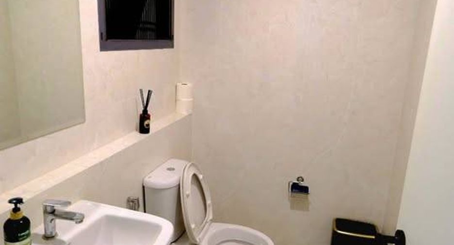 For sale 4 bedrooms house in Sai Mai, Bangkok