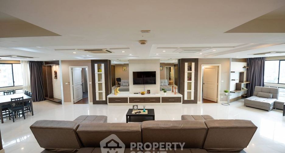 For sale 3 ベッドルーム condo in Khlong Toei, Bangkok