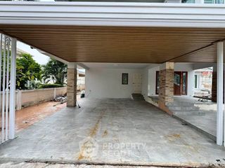 出售 5 卧室 独立屋 在 Mueang Chon Buri, Chon Buri