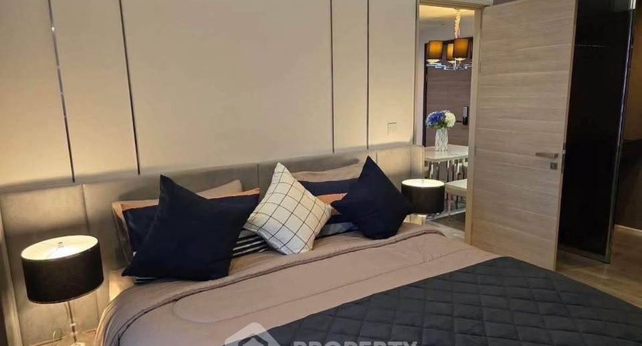 For sale 2 bedrooms condo in Sathon, Bangkok