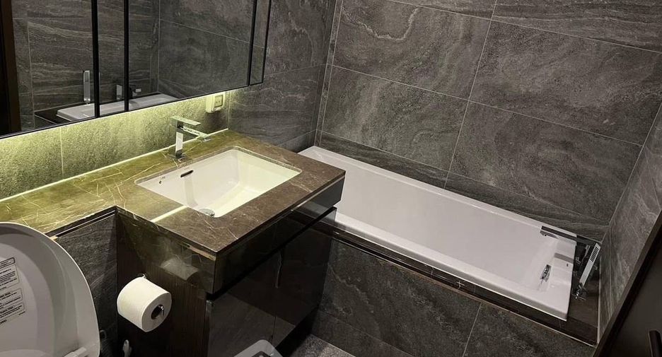 Condo en venta de 1 habitaciones en Khlong Toei, Bangkok
