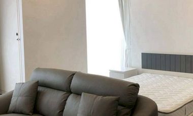 À louer et à vendre 1 chambre condo à Bang Rak, Bangkok
